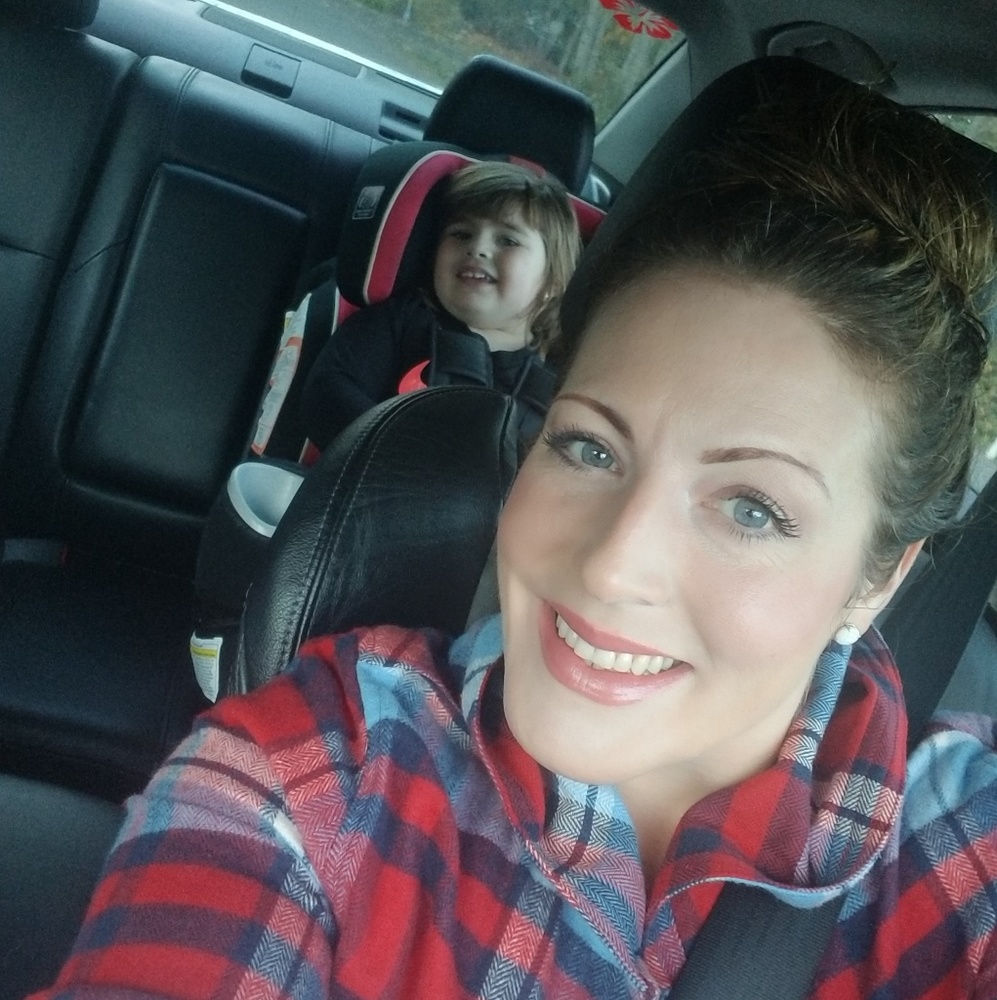 Meet your Posher, Elizabeth